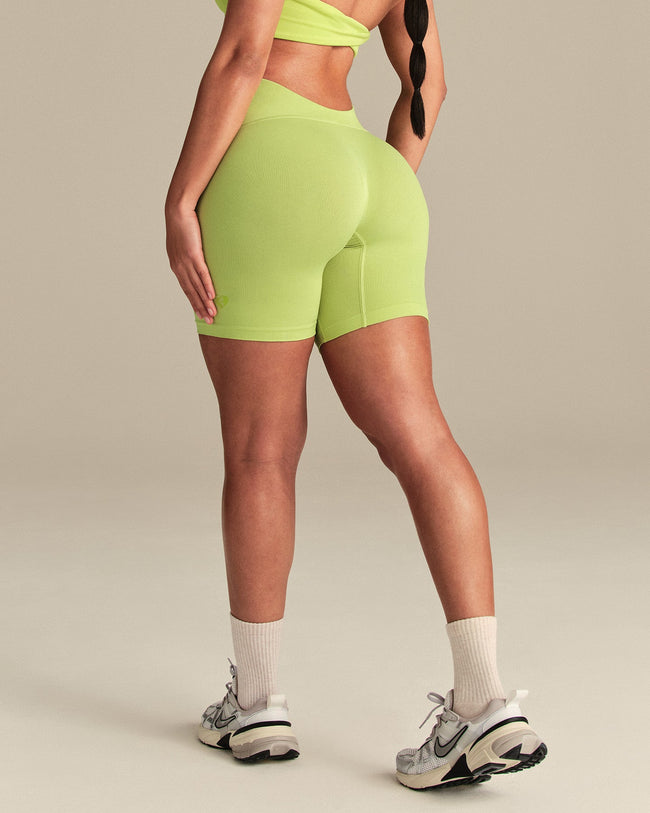 Define 2.0 Low Back Shorts | Lime Punch