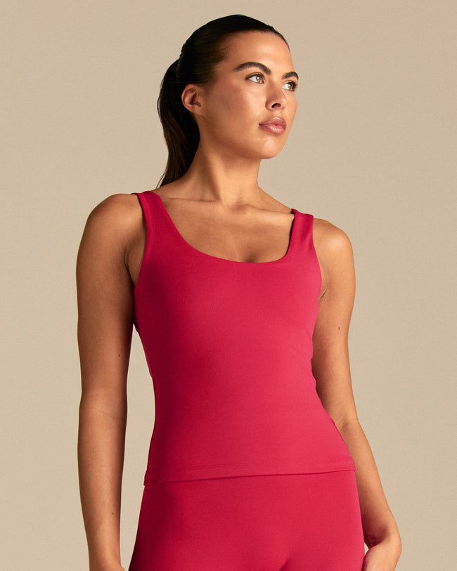 Essential Built-In Bra Scoop Back Tank | Strawberry Kiss