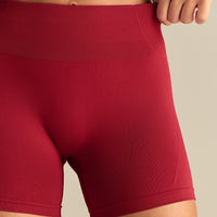 Define 2.0 High Waist Scrunch Shorts 4" | True Red