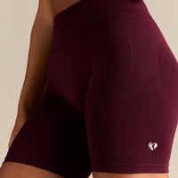 Define 2.0 High Waist Scrunch Shorts 6" | Merlot
