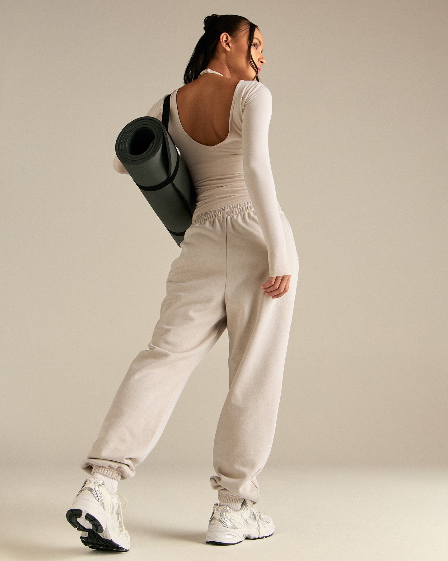 Smooth Contour Long Sleeve Reversible T-Shirt | Stone