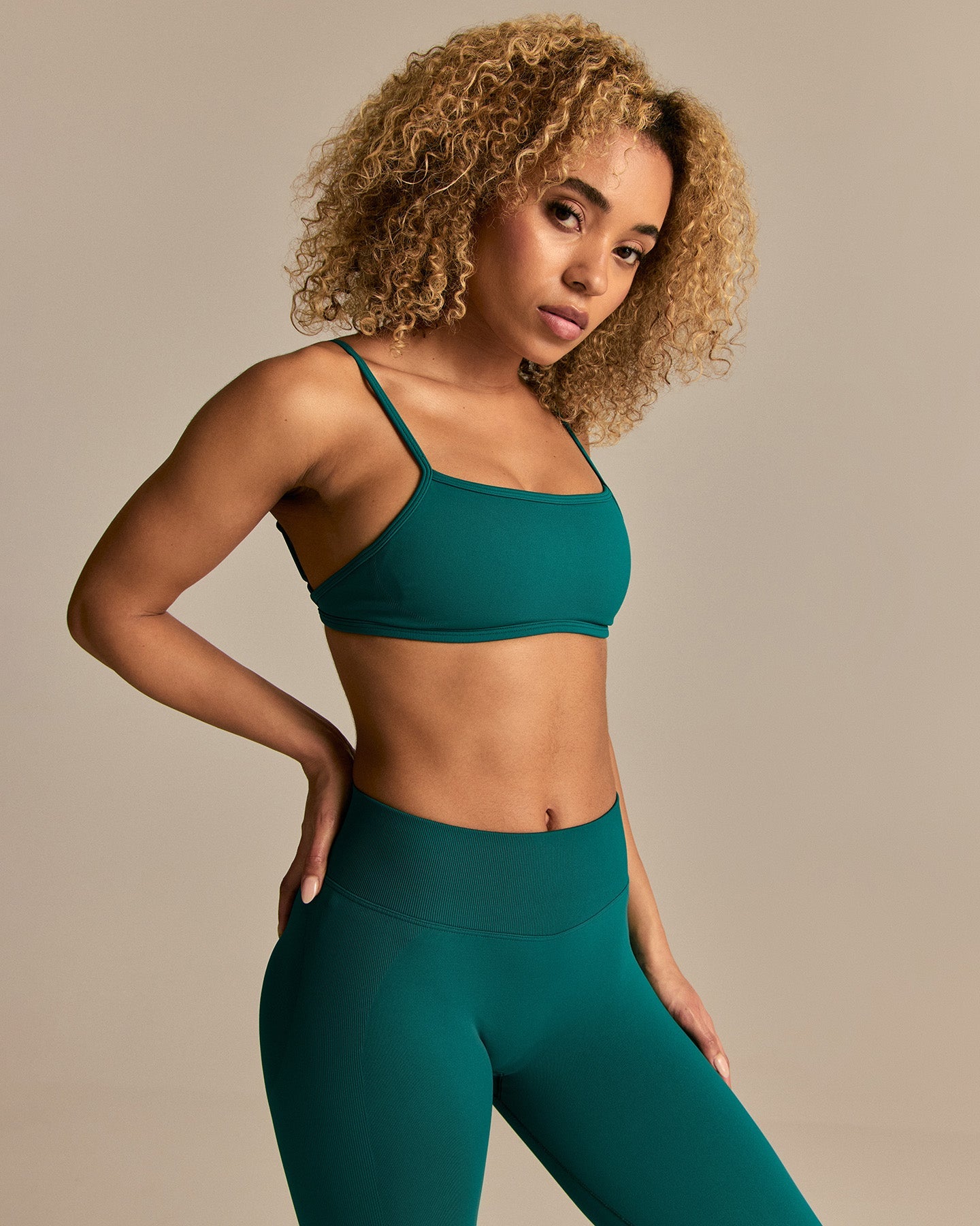 Emphasize Mid Waist Leggings | Eden Green