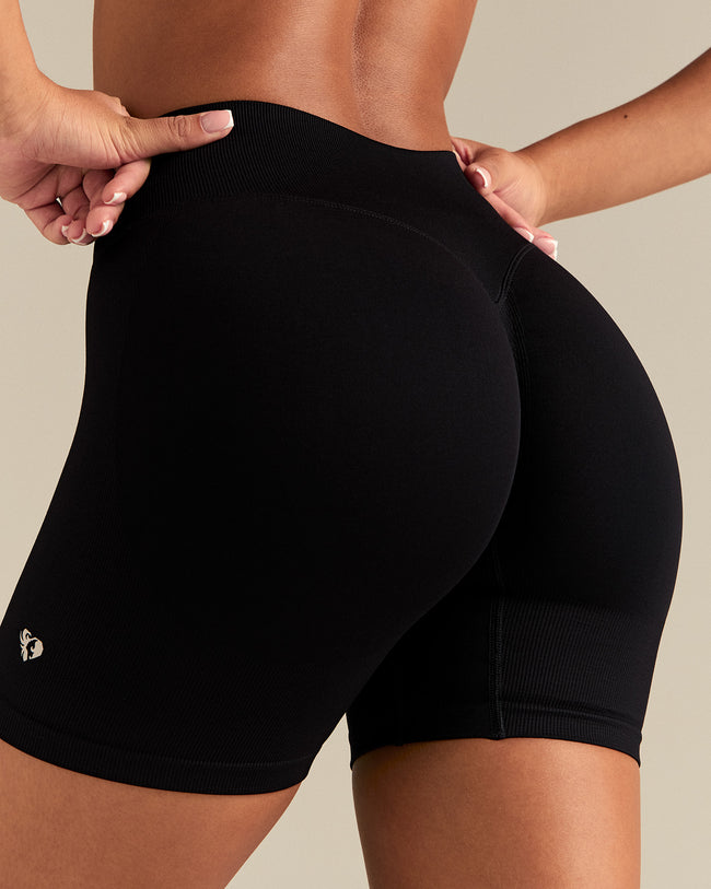 Emphasize Mid Waist 5" Shorts | Black