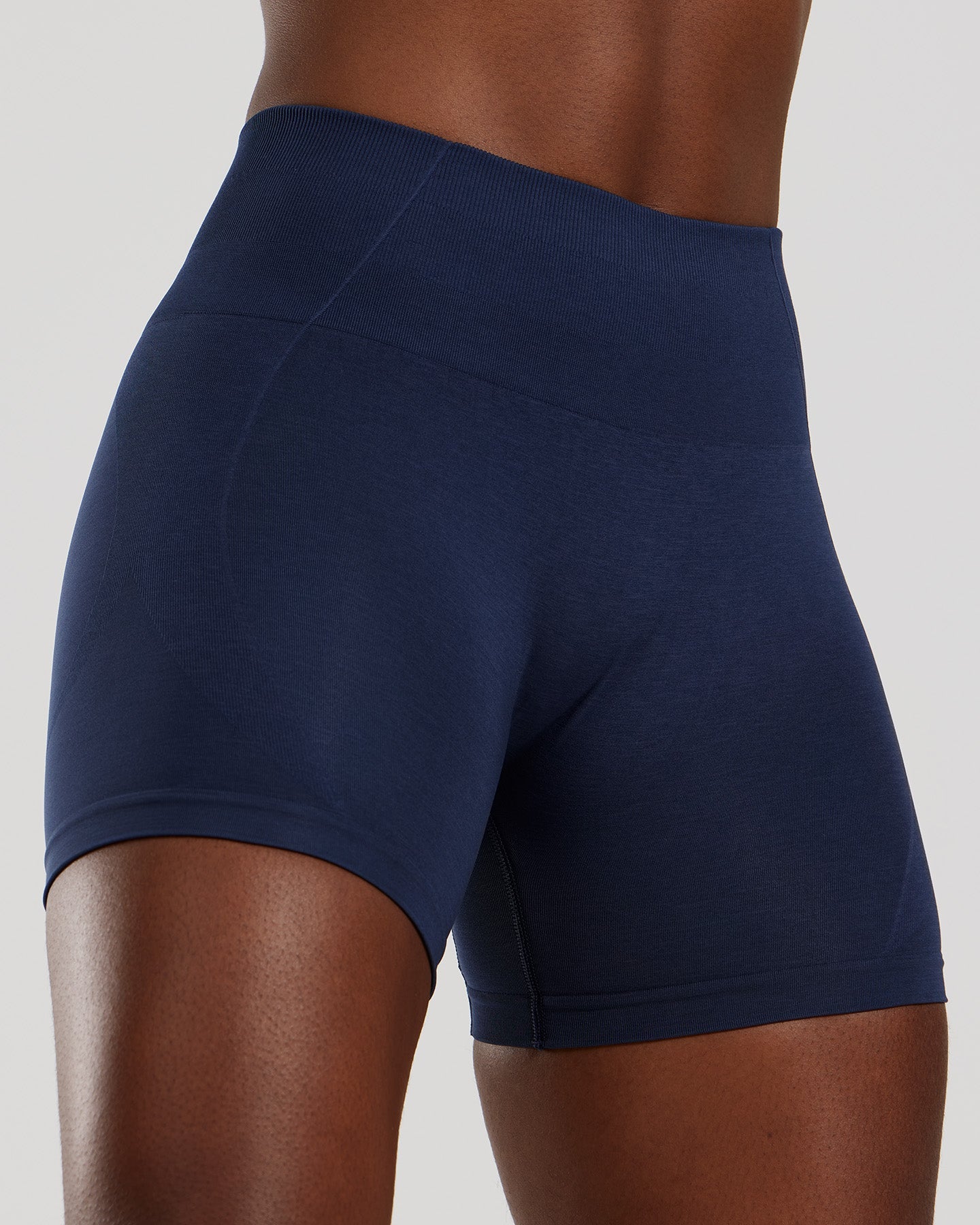 Define 2.0 High Waist Scrunch Shorts 4" | Sapphire Blue