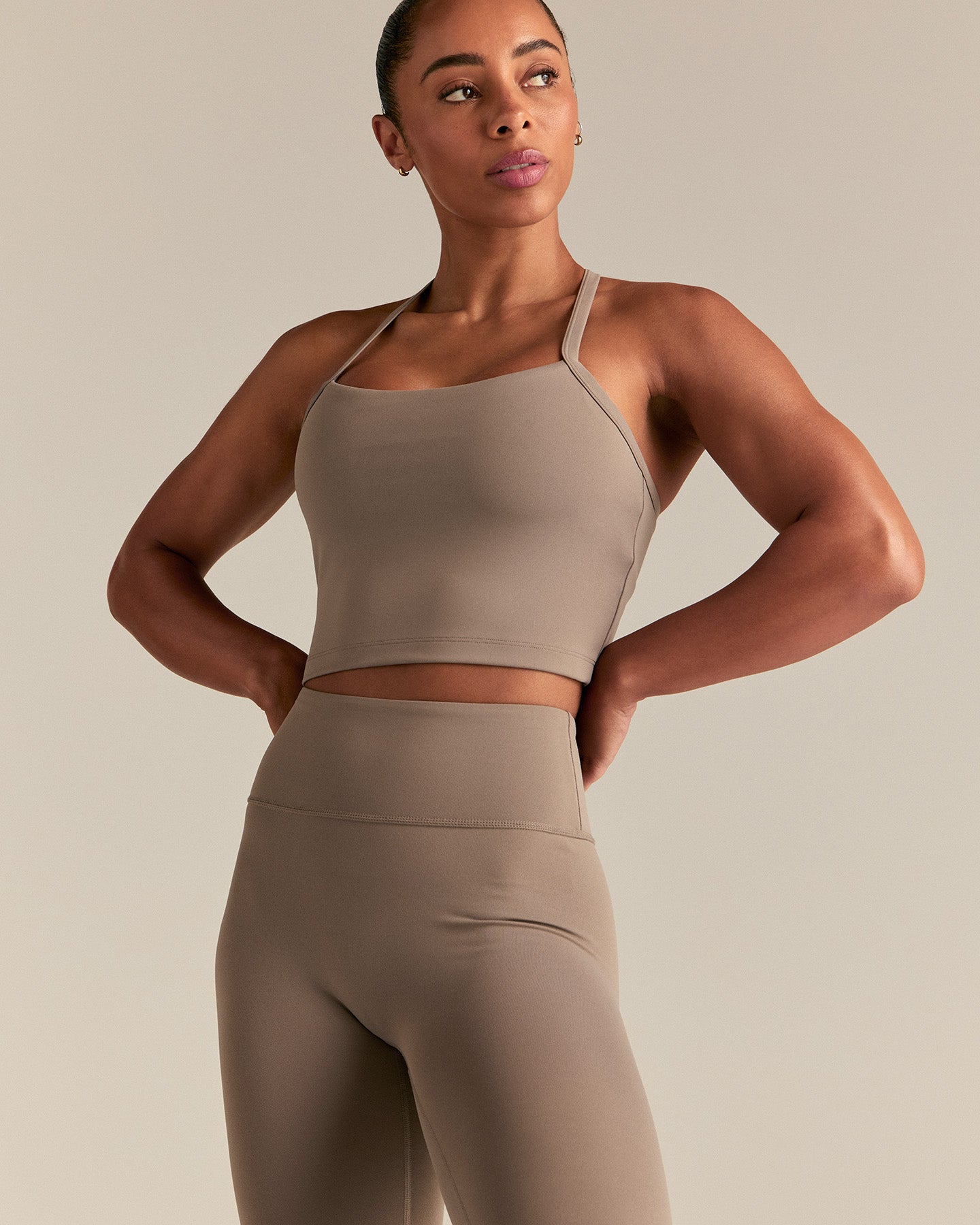 Essential Built-In Bra Crop Tank Top | Taupe Grey