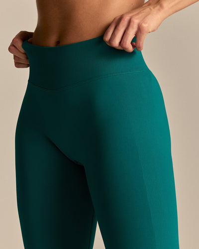 Emphasize Mid Waist Leggings | Eden Green