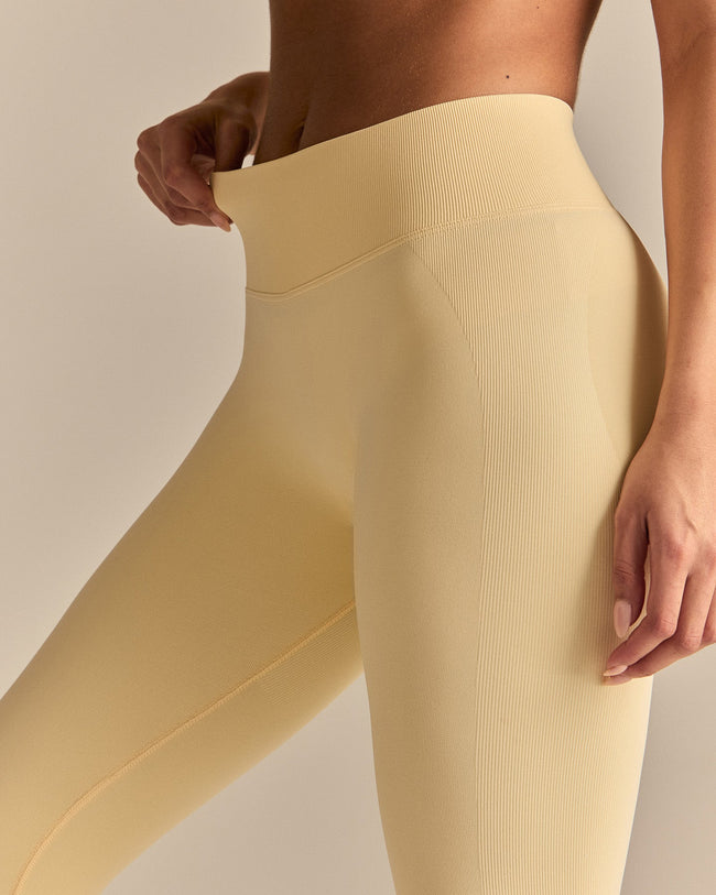 Emphasize Mid Waist Leggings | Buttercup