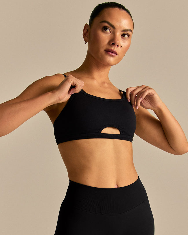Emphasize Peek-A-Boo Bra | Black