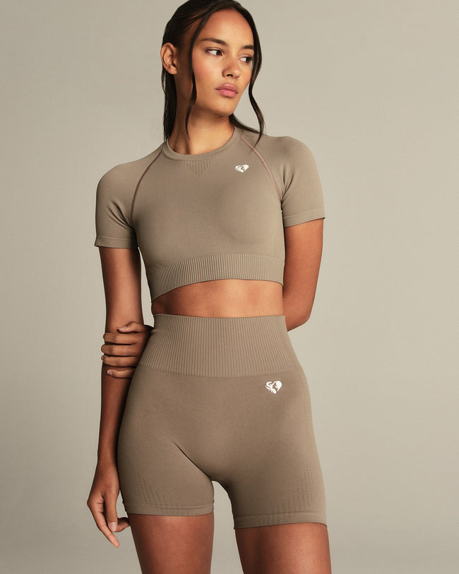 Power Short Sleeve Crop Top | Taupe Grey