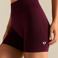 Define 2.0 Seamless Scrunch 4" Shorts | Merlot
