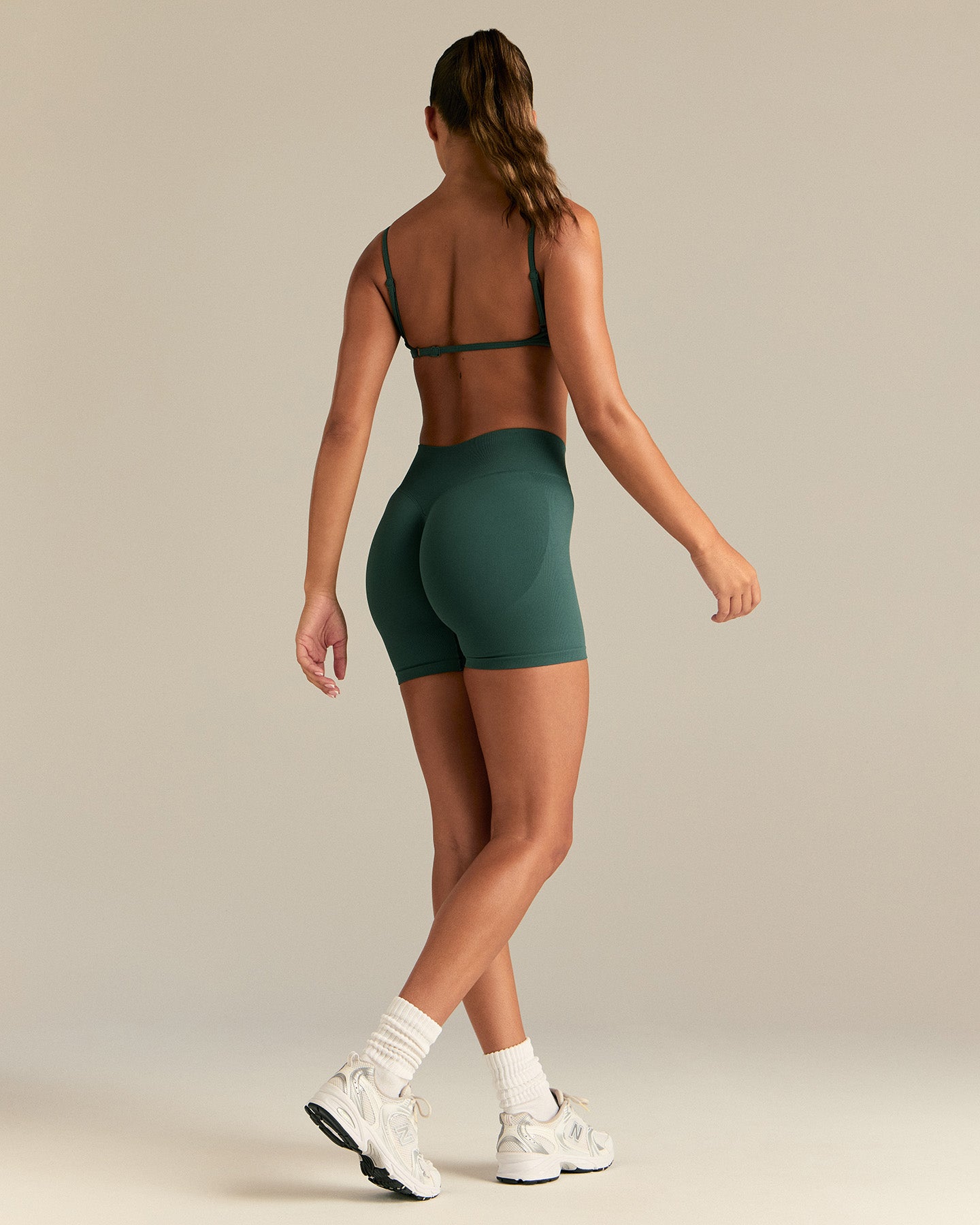 Emphasize 5" Shorts | Evergreen