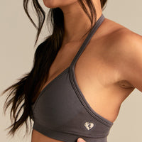 Define 2.0 Scrunch V-Neck Bra | Slate Grey